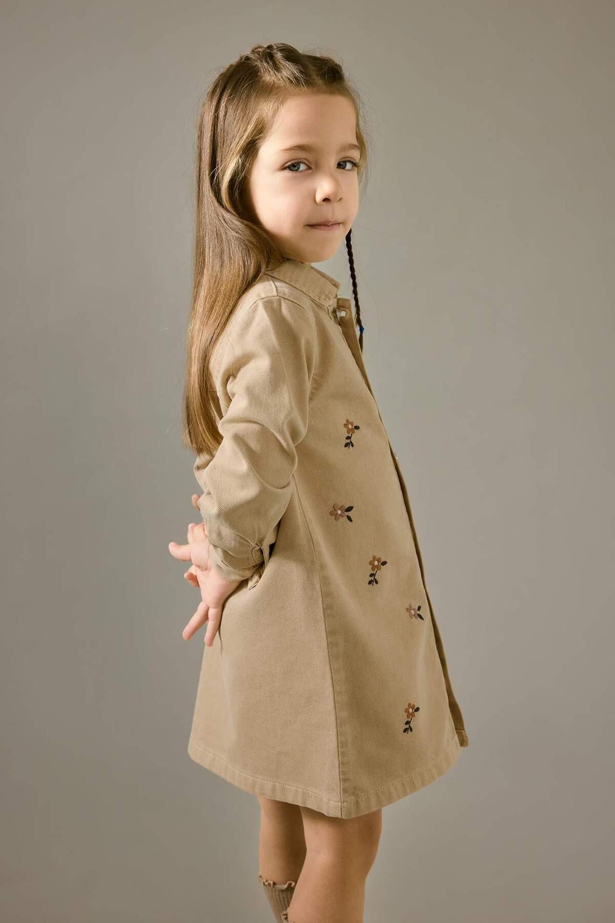 Defacto Çiçekli Uzun Kollu Jean Elbise Kız Bebek G7610A525AU fotoğrafı 3 (önizleme)