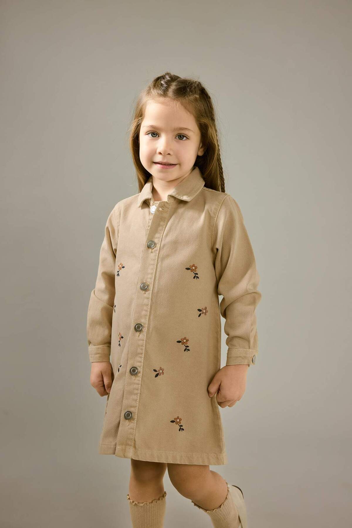 Defacto Çiçekli Uzun Kollu Jean Elbise Kız Bebek G7610A525AU fotoğrafı 2 (önizleme)