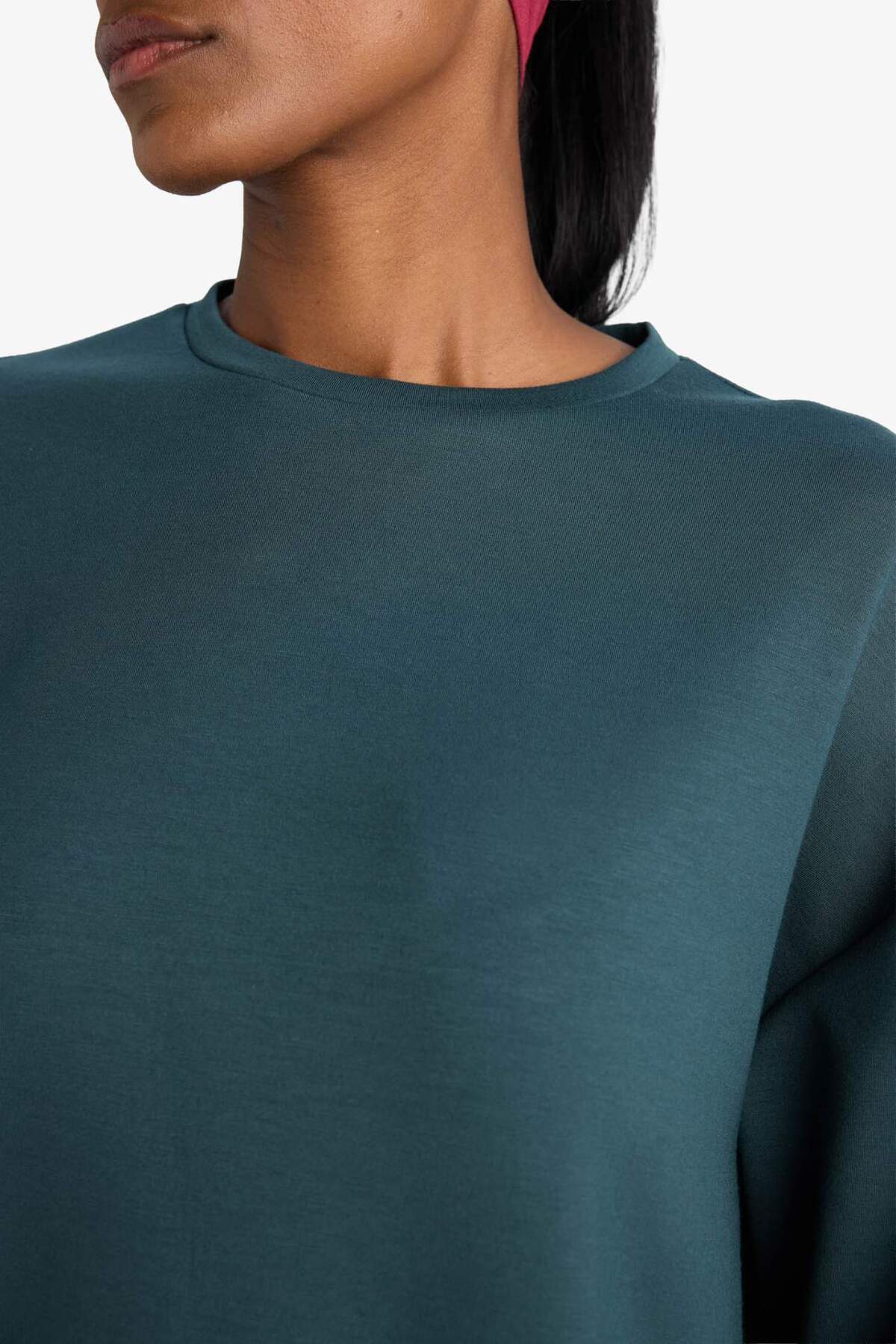 DeFacto Ultra Yumuşak Oversize Geniş Kalıp Bisiklet Yaka Modal Sweatshirt E8954AX25AU görsel 5