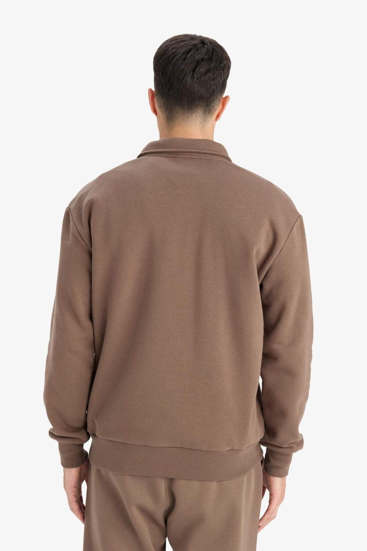 DeFacto Regular Fit Dik Yaka Yarım Fermuarlı Basic Sweatshirt X7405AZ25AU görsel 8