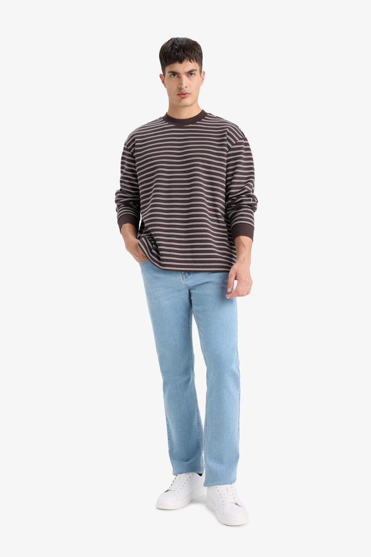 DeFacto Relax Fit Bisiklet Yaka Çizgili Sweatshirt E9408AX25AU görsel 4