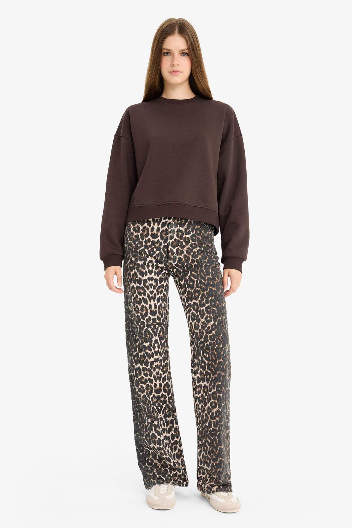 Defacto  Regular Fit Bisiklet Yaka Kalın Basic Düz Sweatshirt D6645AX25WN - Görsel 2