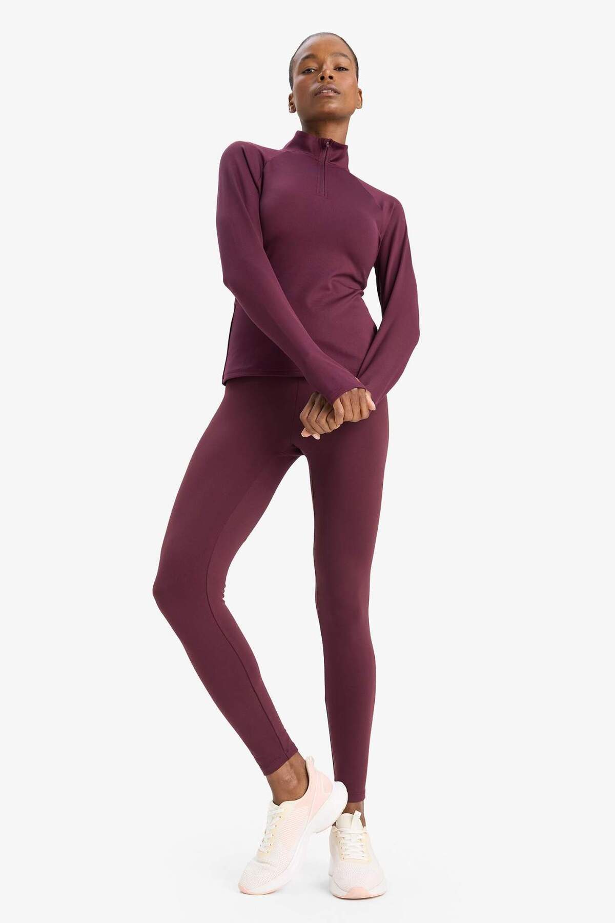 Defacto  Warmtech Toparlayıcı Yüksek Bel İçi Yumuşak Tüylü Beli Saran Basic Düz Sporcu Tayt W8206AZ25AU - Görsel 4