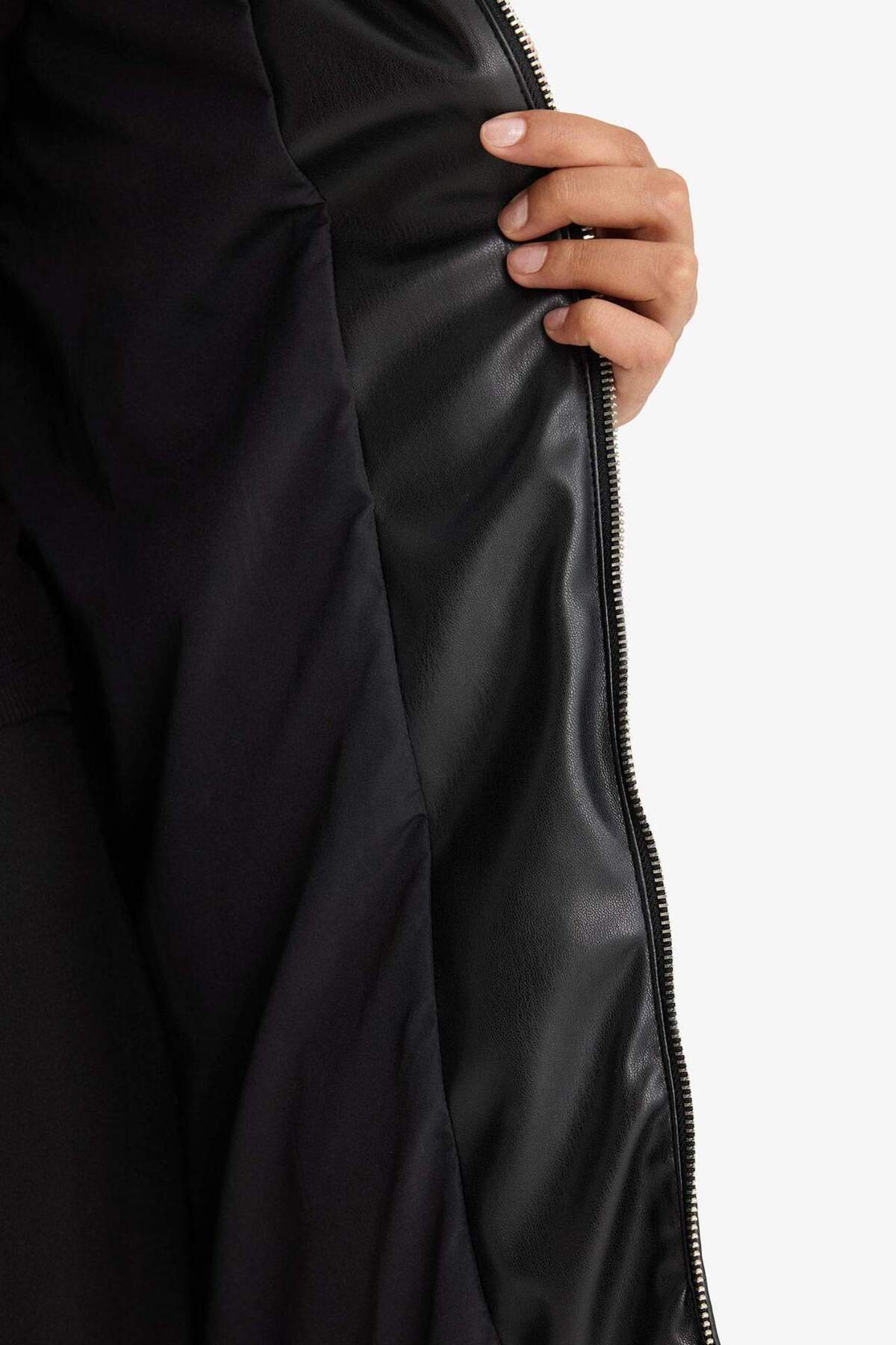 Defacto  Regular Fit Kapüşonlu Fermuarlı Şişme Mont F1944AX25WN - Görsel 6