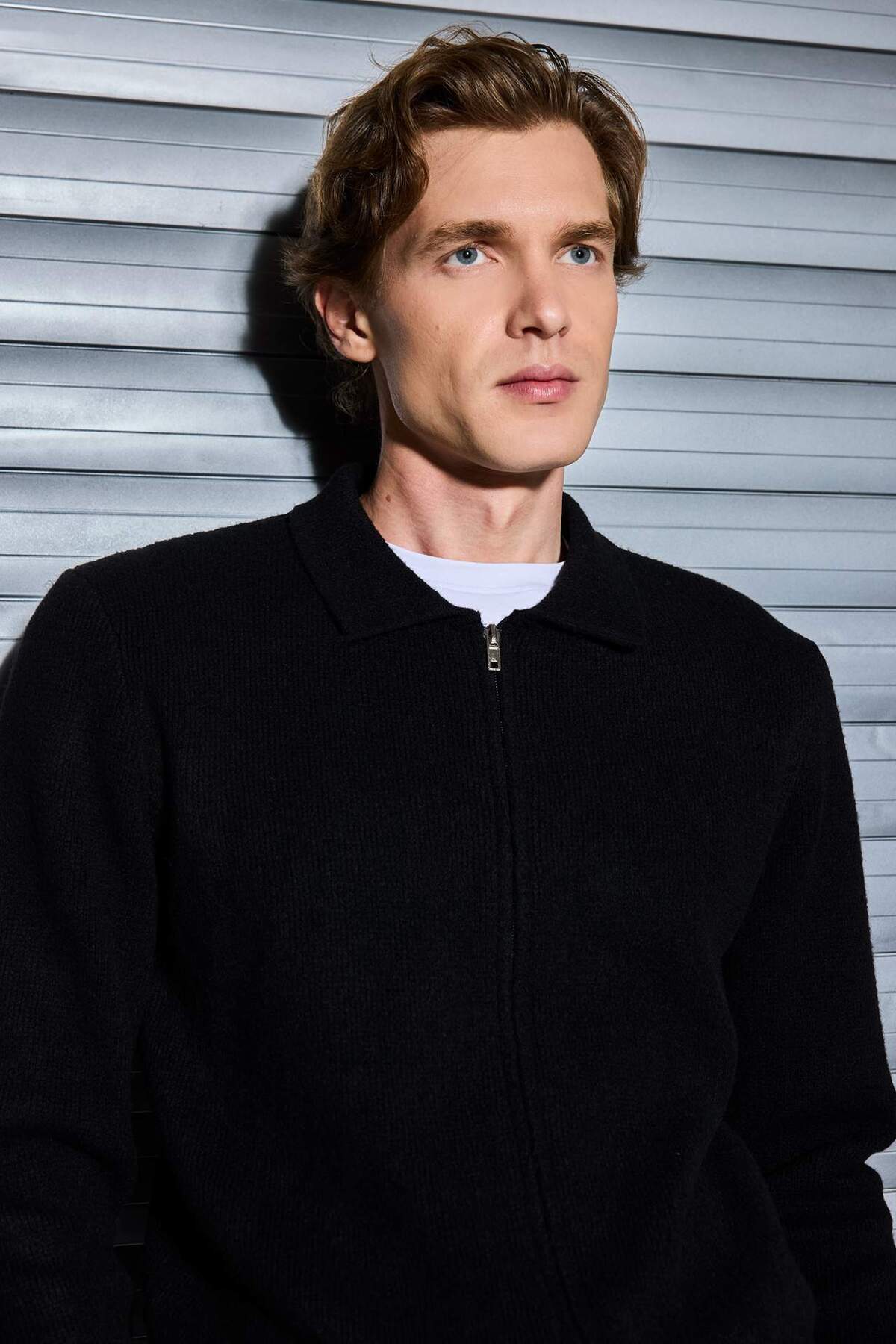 Defacto  Standart Fıt Polo Yaka Triko Hırka E8393AX24CW - Görsel 3