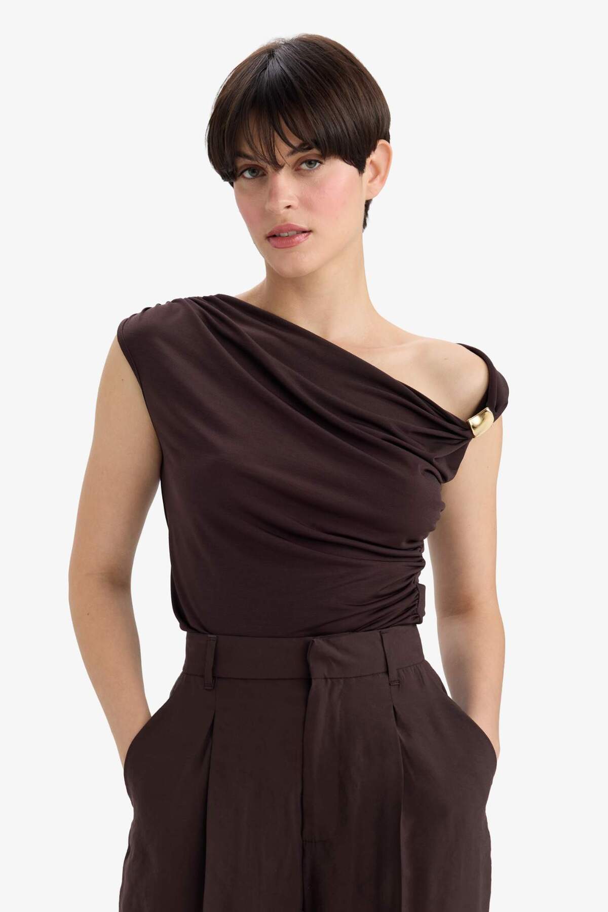 Defacto  Slim Fit Dar Kesim Tek Omuzlu Toka Detaylı Bluz F9506AX25AU - Görsel 3