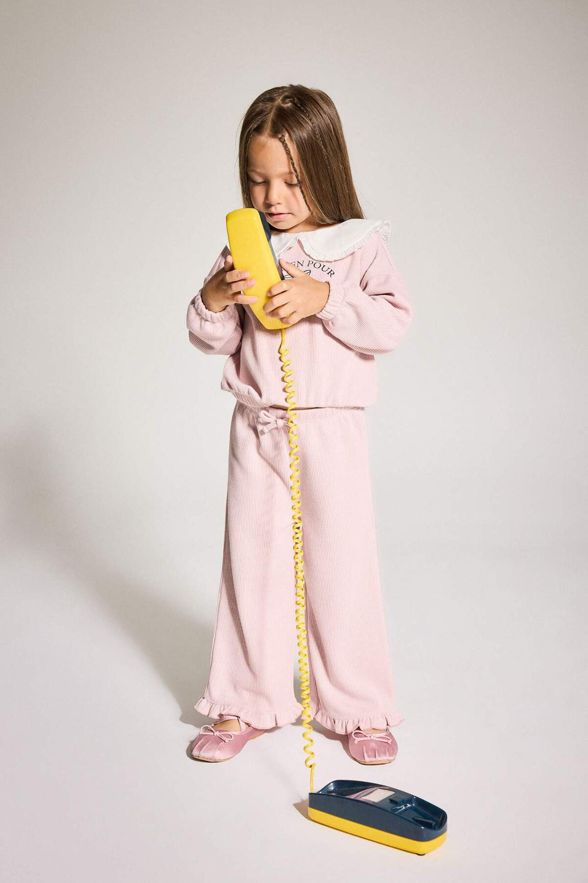 Defacto Standart Fit Büyük Yaka Baskılı Sweatshirt Kız Bebek G1773A525AU fotoğrafı 2 (önizleme)