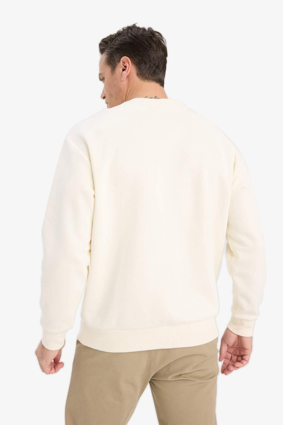 DeFacto Relax Fit Bisiklet Yaka Kalın İçi Yumuşak Tüylü Basic Düz Sweatshirt T5139AZ25AU görsel 5