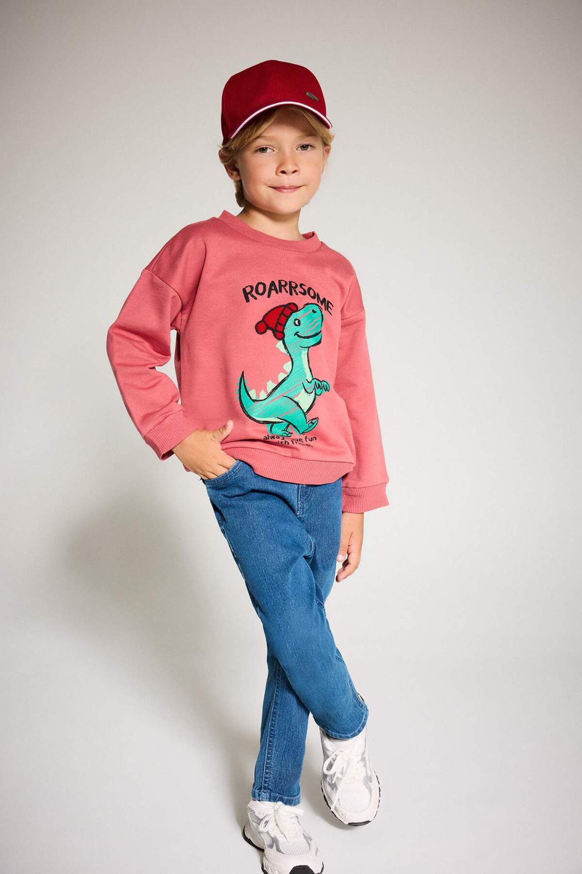 Defacto Bisiklet Yaka Dinozor Baskılı İçi Yumuşak Tüylü Sweatshirt Erkek Bebek F4531A525AU fotoğrafı 2 (önizleme)