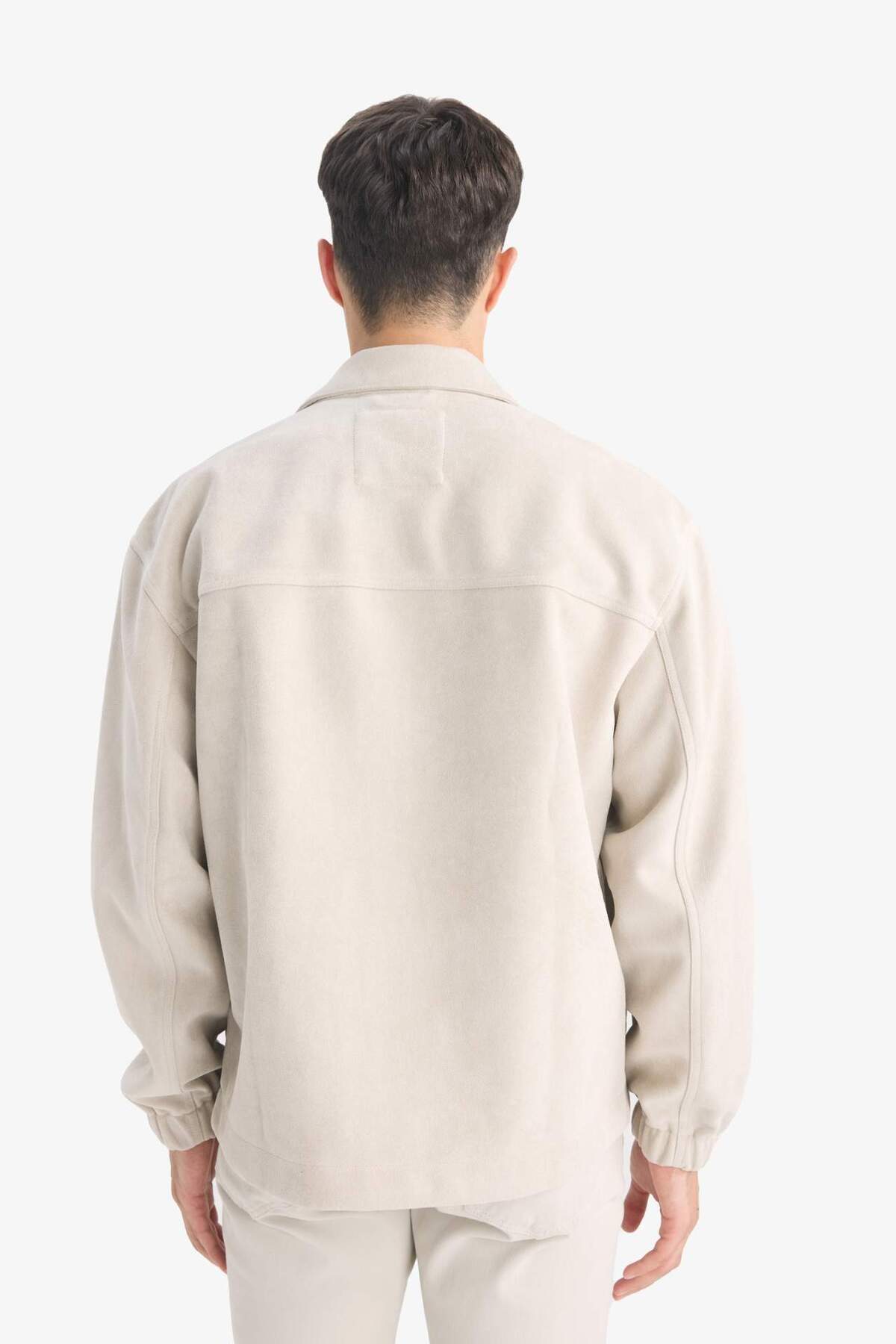 Oversize Geniş Kalıp Gömlek Yaka Çıtçıtlı Fermuarlı İç Cepli Süet Mont E8899AX25AU — بژ — تصویر 5 از 5