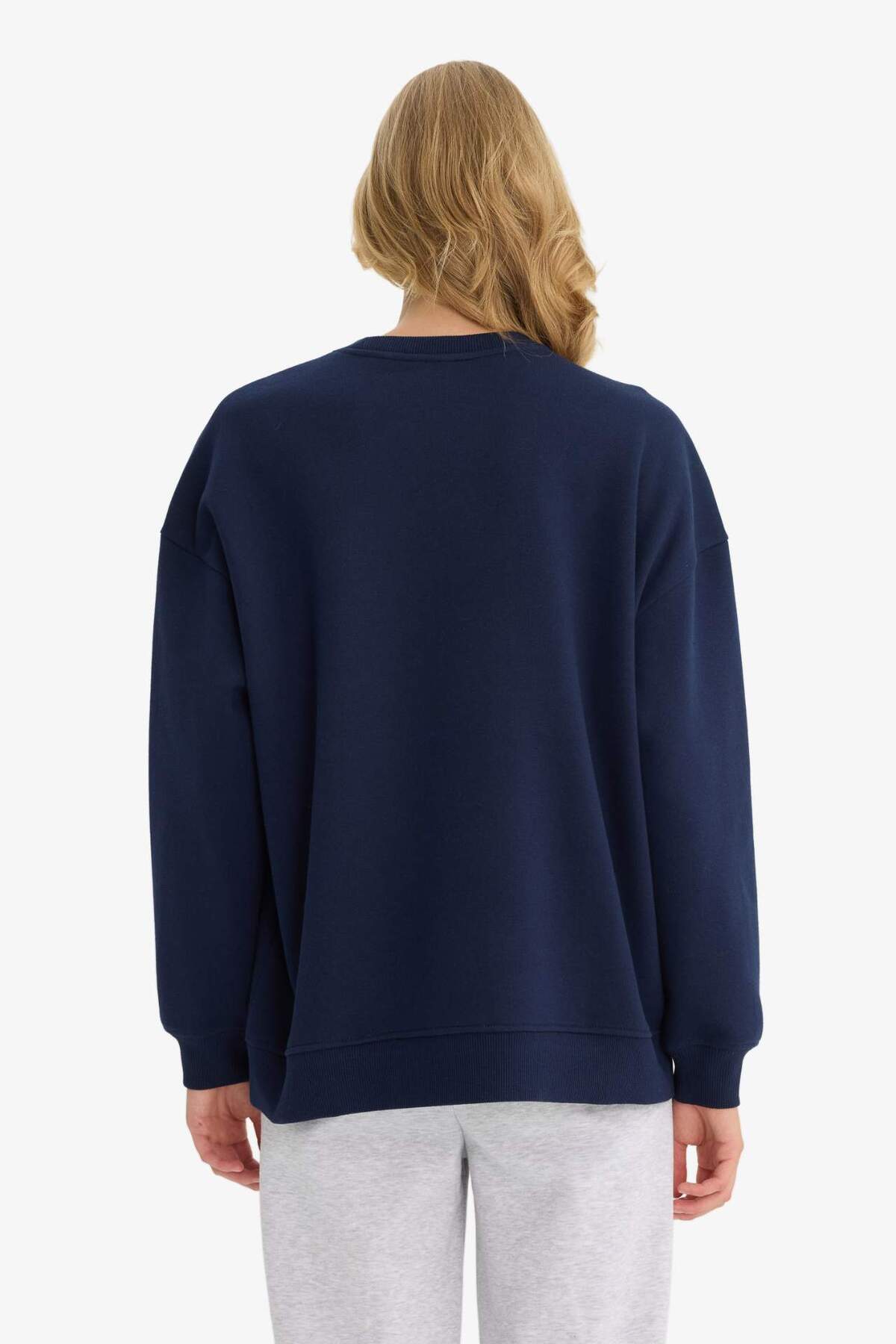 Defacto  Oversıze Basıc Kalın Sweatshirt F9628AX25AU - Görsel 4