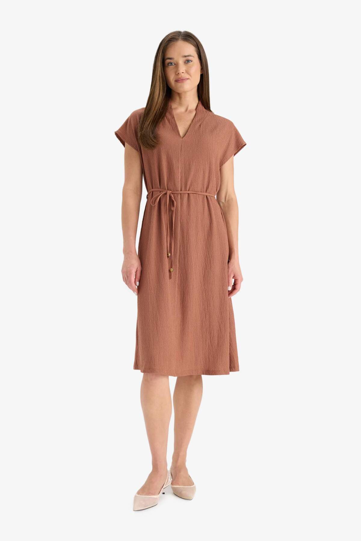 DeFacto Midi-Kleid mit normaler Passform und V-Ausschnitt zum Binden F4673AX25HS