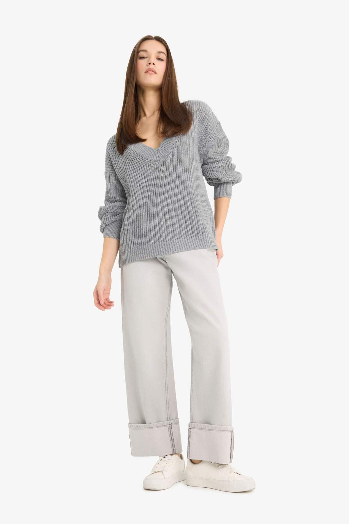 Defacto  Oversize Geniş Kalıp V Yaka Triko Kazak Z7135AZ25WN - Görsel 2