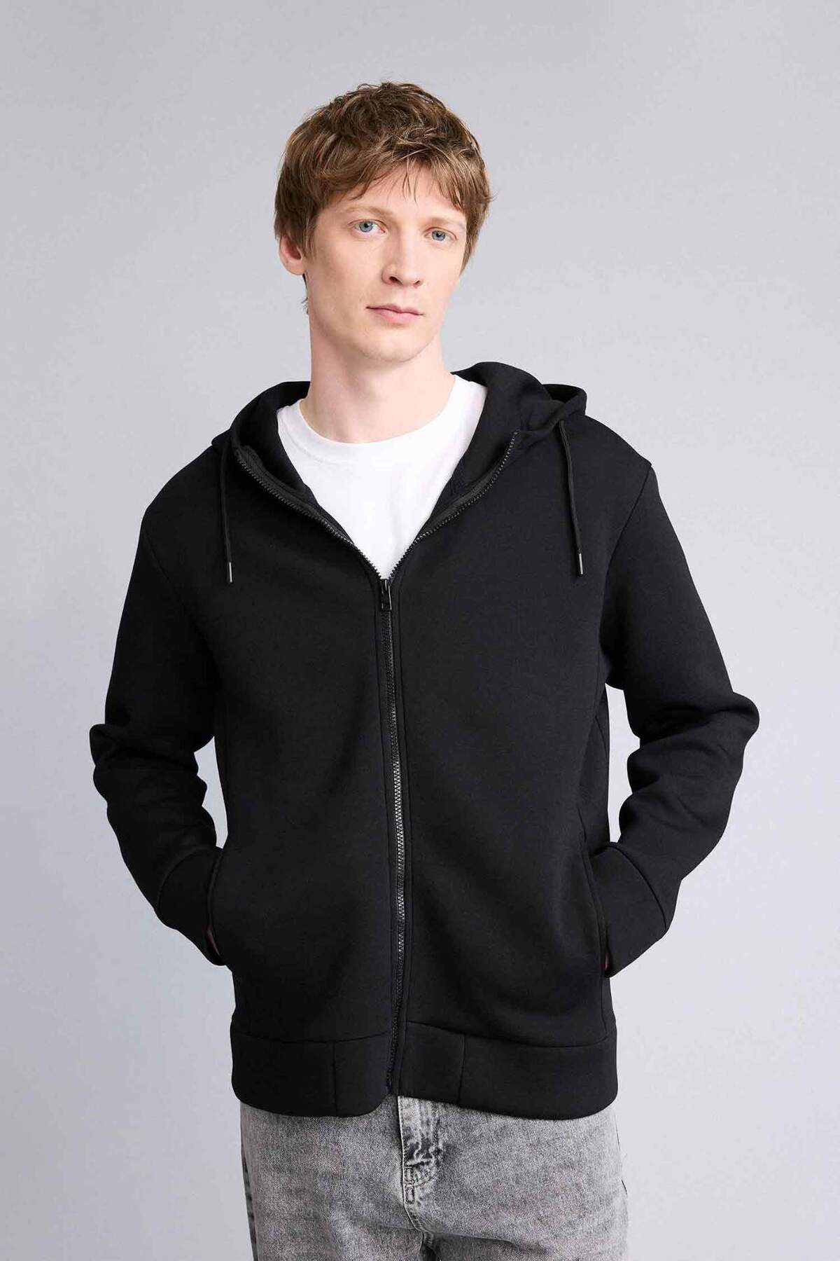 Defacto  Comfort Fit Kapüşonlu İçi Yumuşak Tüylü Basic Düz Cepli Kalın Fermuarlı Sweatshirt D7599AX25AU