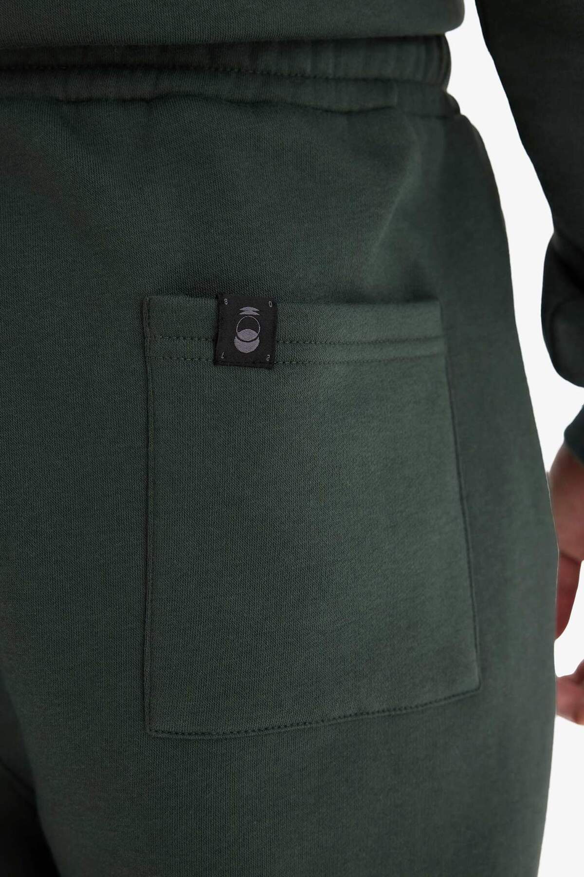 Defacto  Regular Fit Beli Bağcıklı Cepli Paçası Lastikli Şardonlu Basic Düz Jogger Eşofman Altı E6326AX25AU - Görsel 6