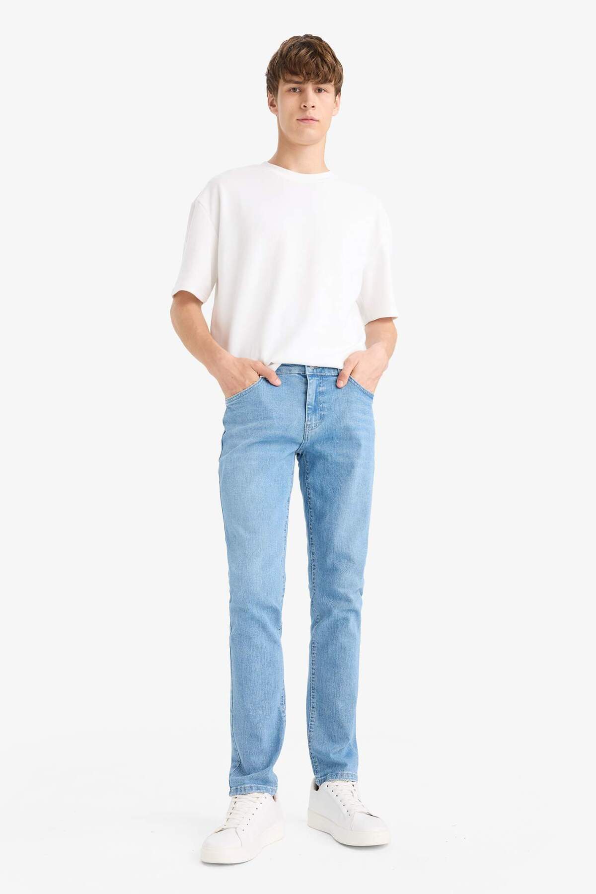 Defacto  Pedro Slim Fit Dar Kalıp Normal Bel Dar Paça Jean Pantolon F2927AX25AU - Görsel 2