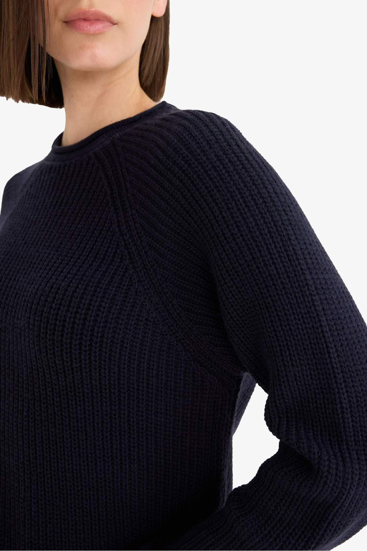 Defacto  Regular Fit Bisiklet Yaka Triko Kazak L2567AZ25WN - Görsel 5