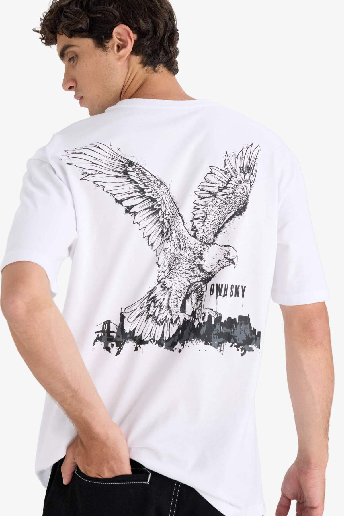 Defacto  %100 Pamuk Boxy Fit Bisiklet Yaka Sırt Baskılı Kısa Kollu Tişört F8649AX25HS