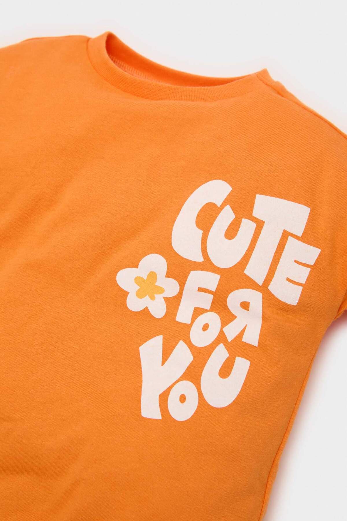 Defacto 2li Takım Baskılı Kısa Kollu Tişört Çiçekli Şort Kız Bebek E0684A525SM fotoğrafı 3 (önizleme)