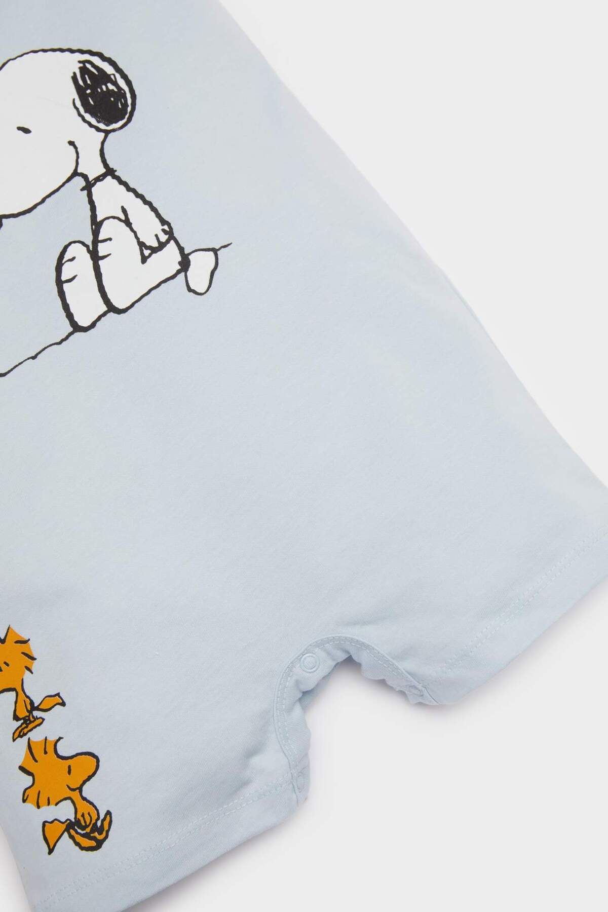 Defacto Snoopy Penye Kısa Kollu Tulum Erkek Bebek Yenidoğan E9554A525SM fotoğrafı 3 (önizleme)