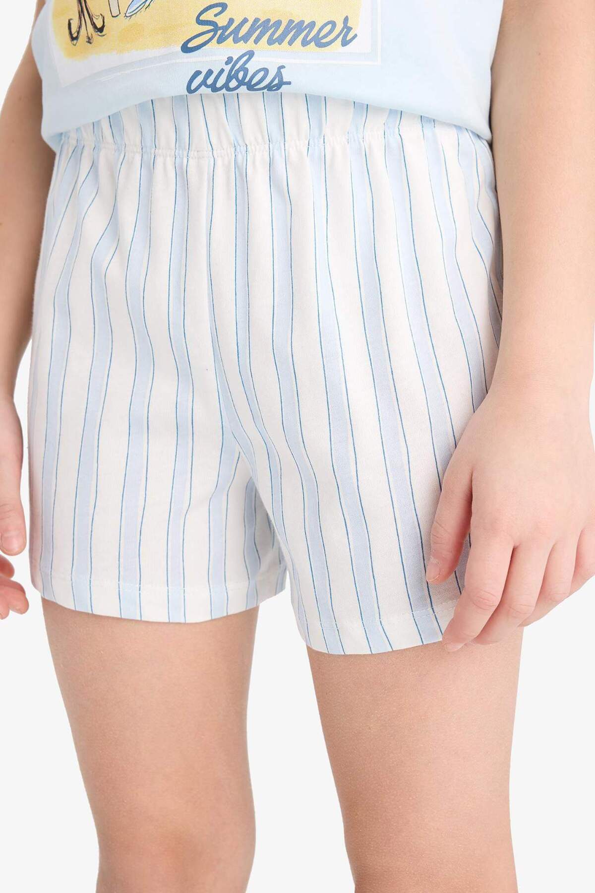 Defacto Pijama Takımı Baskılı Kısa Kollu Üst Beli Lastikli Kısa Şort Kız Çocuk E6232A825SP fotoğrafı 7 (önizleme)