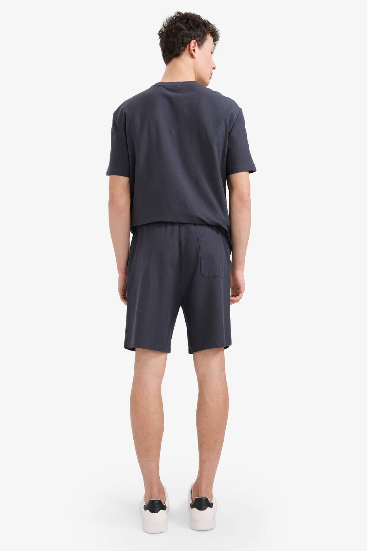 Defacto  %100 Pamuk Relax Fit Çapraz Dokuma Dokulu Cepli Şort E2590AX25SM - Görsel 6