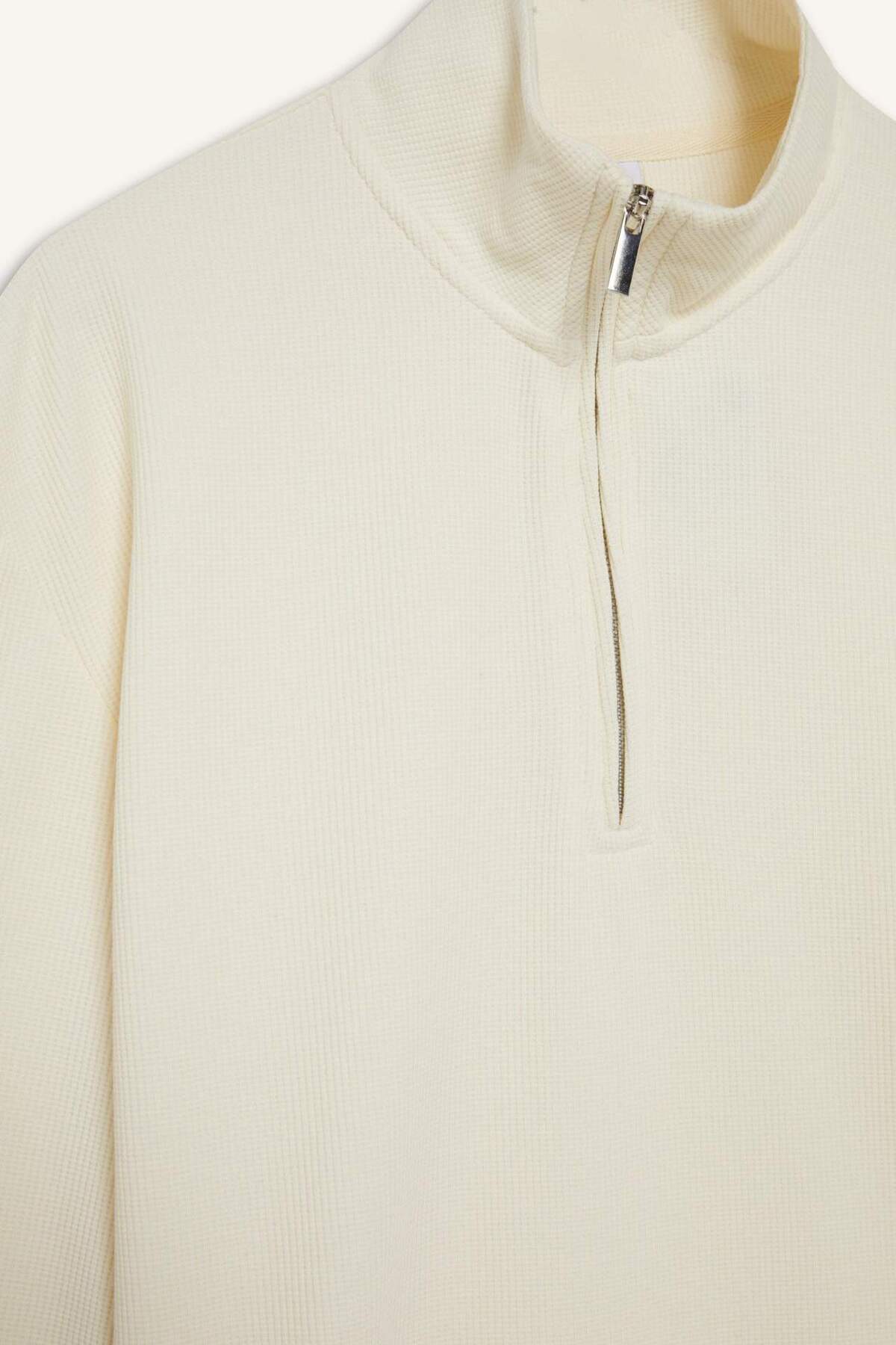 DeFacto Comfort Fit Dik Yaka Dokulu Yarım Fermuarlı Waffle Sweatshirt D7543AX25SP görsel 8