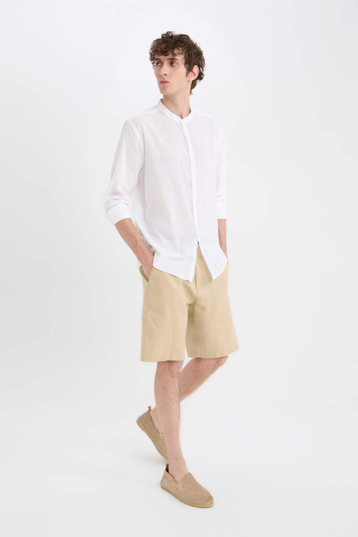 DeFacto %100 Keten Regular Fit Yazlık Bermuda Şort D9931AX25SM görsel 3
