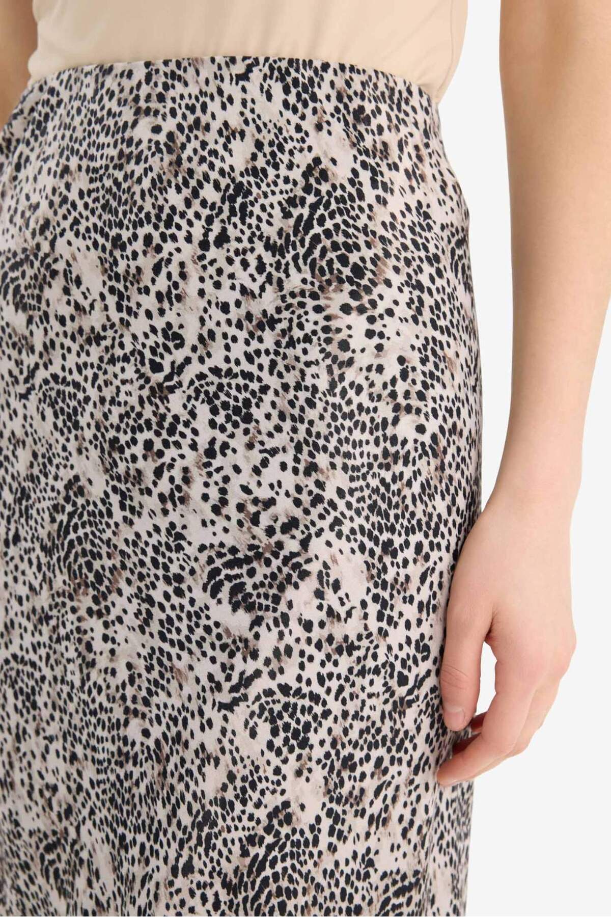 Defacto  A Kesim Leopar Desenli Normal Bel Midi Saten Etek E7486AX25SP - Görsel 5