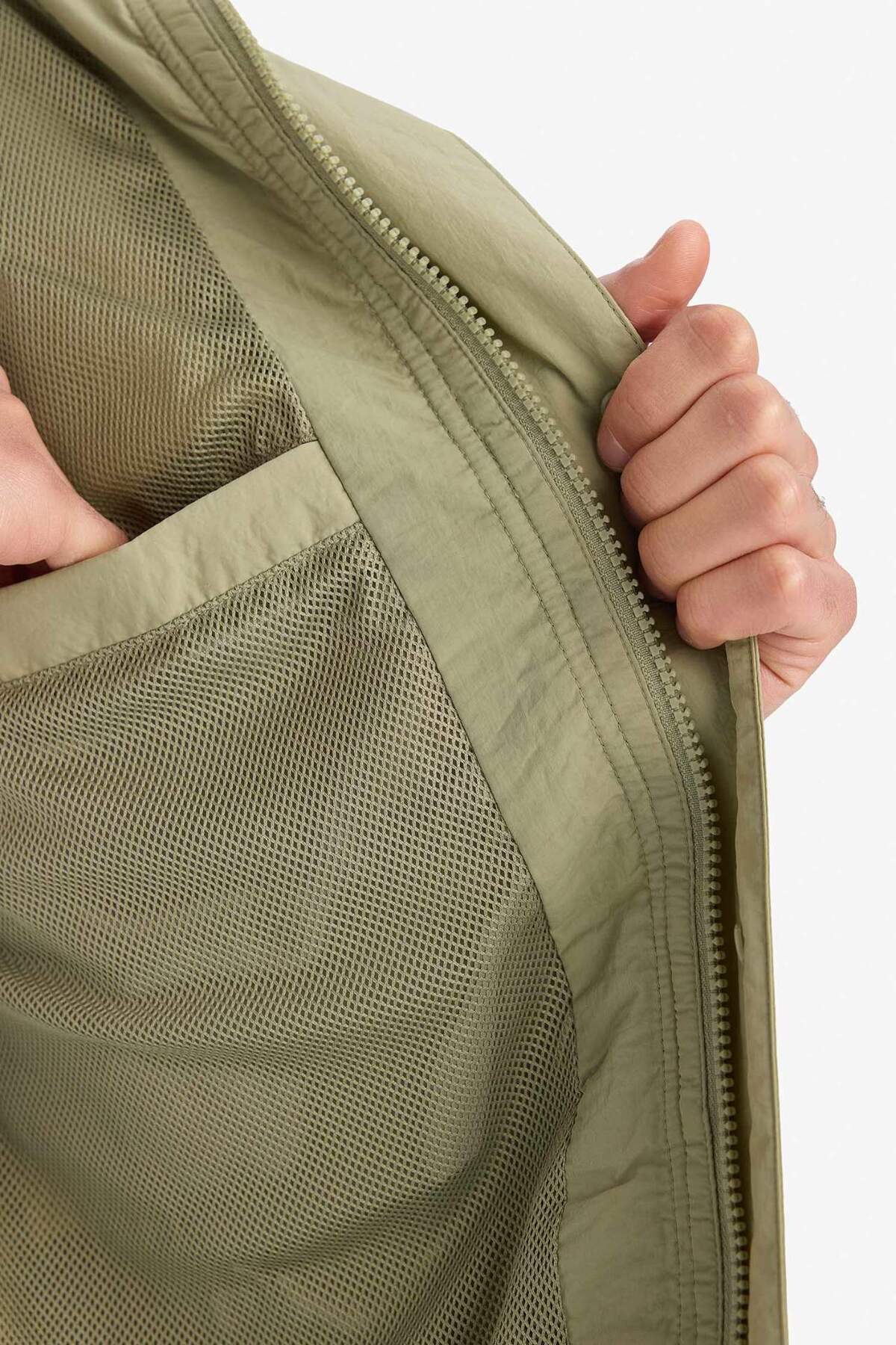 Defacto  Su İtici Kapüşonlu Yağmurluk D6305AX25SP - Görsel 5