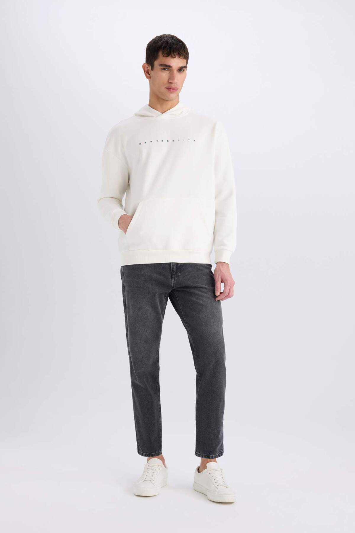 DeFacto Boxy Fit Kapüşonlu Sırt Baskılı Sweatshirt D8021AX25SP görsel 2
