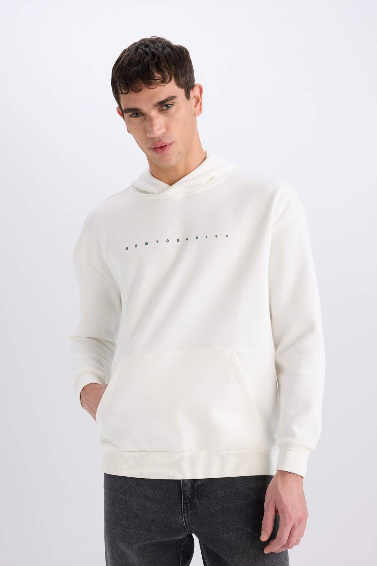 DeFacto Boxy Fit Kapüşonlu Sırt Baskılı Sweatshirt D8021AX25SP görsel 5