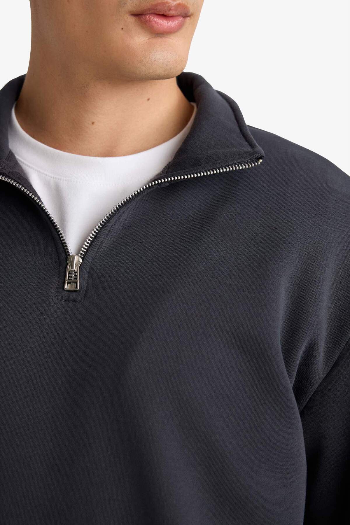 Defacto  Comfort Regular Fit Rahat Kalıp Fermuarlı Dik Yaka Basic Düz Sweatshirt X7405AZ25SP - Görsel 5