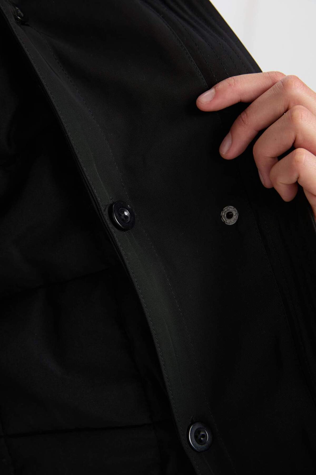 Defacto  Su Geçirmez Kapüşonlu Cepli Çıtçıtlı İçi Çıkarılabilir Mont C6878AX25SP - Görsel 6