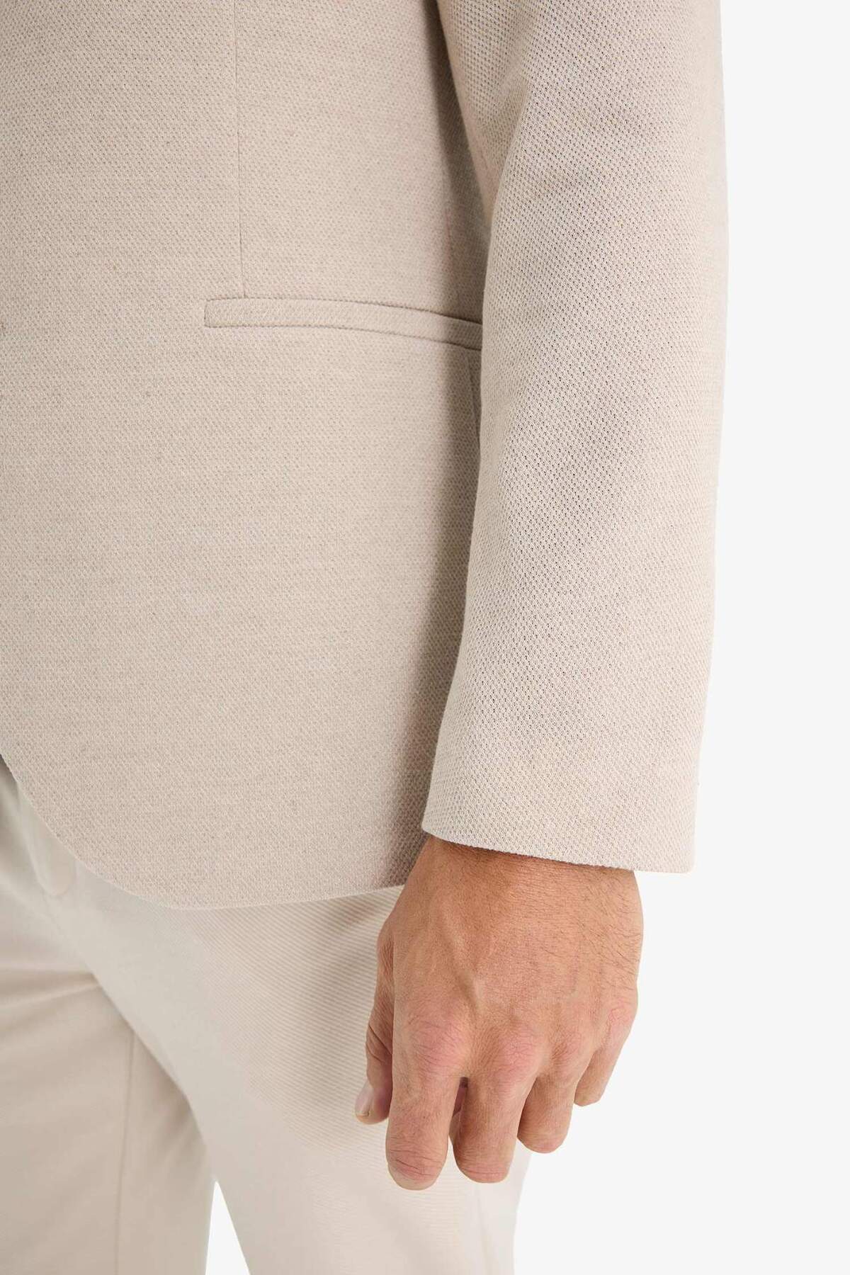 Defacto  Slim Fit Dar Kesim Astarlı Düğmeli Blazer Ceket N0503AZ25SP - Görsel 5