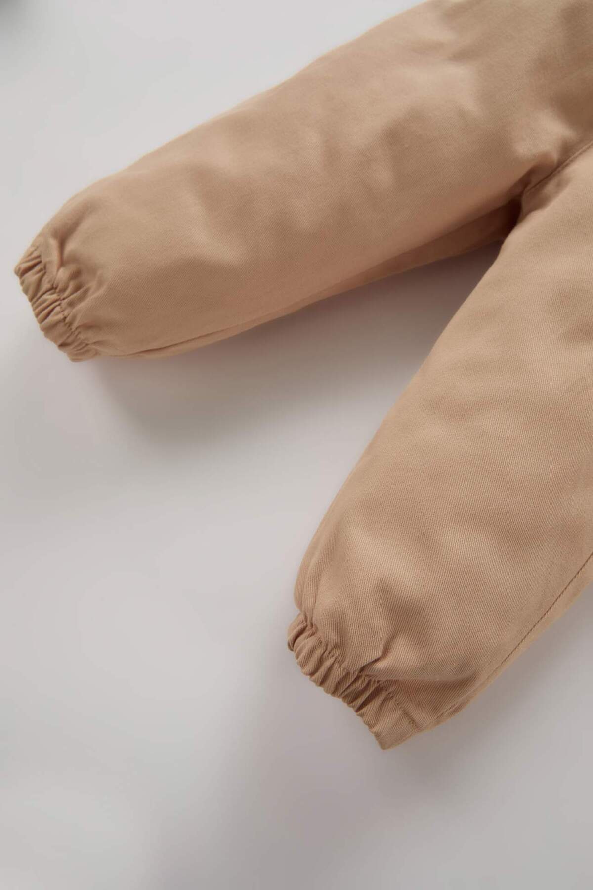 Defacto Beli Lastikli Jogger Paça Gabardin Pantolon Erkek Bebek D6337A524WN fotoğrafı 3 (önizleme)
