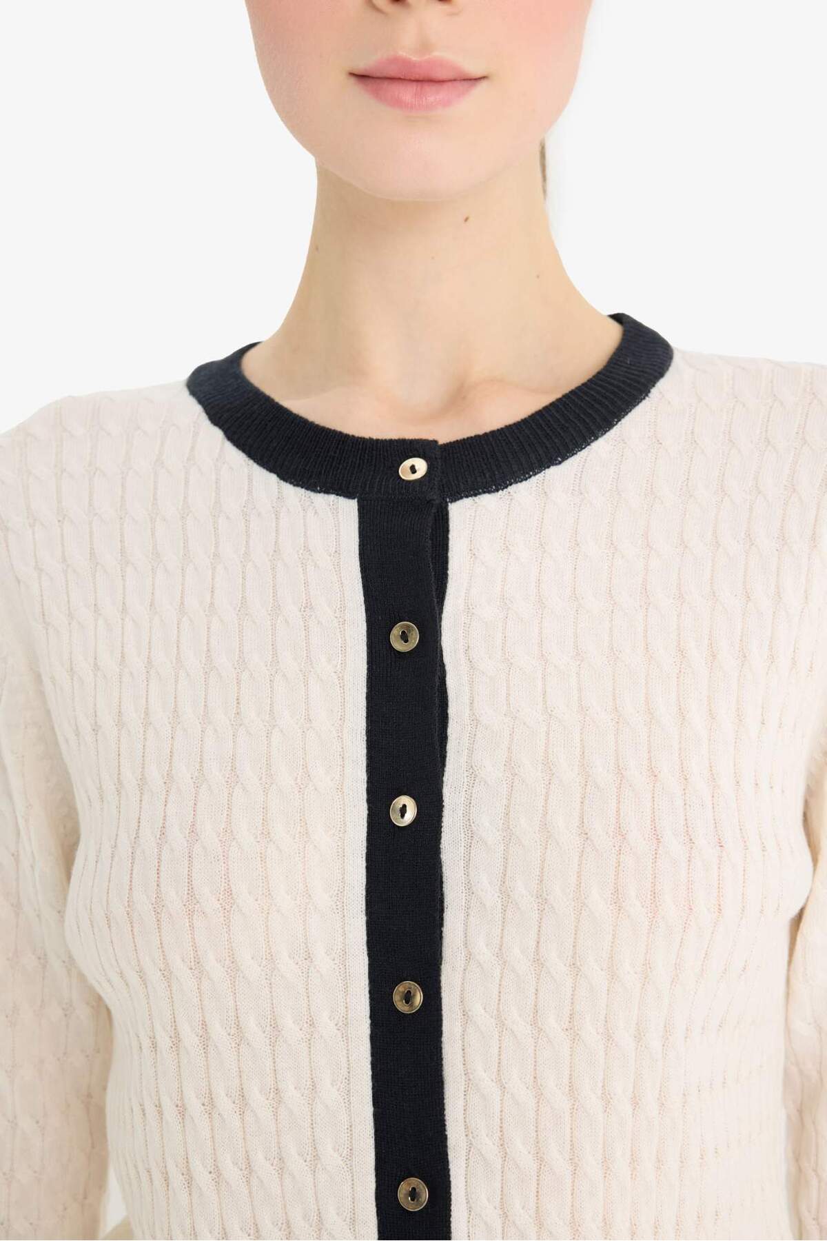 Defacto  Fitted Bisiklet Yaka Düğmeli Triko Hırka A1107AX24WN - Görsel 5