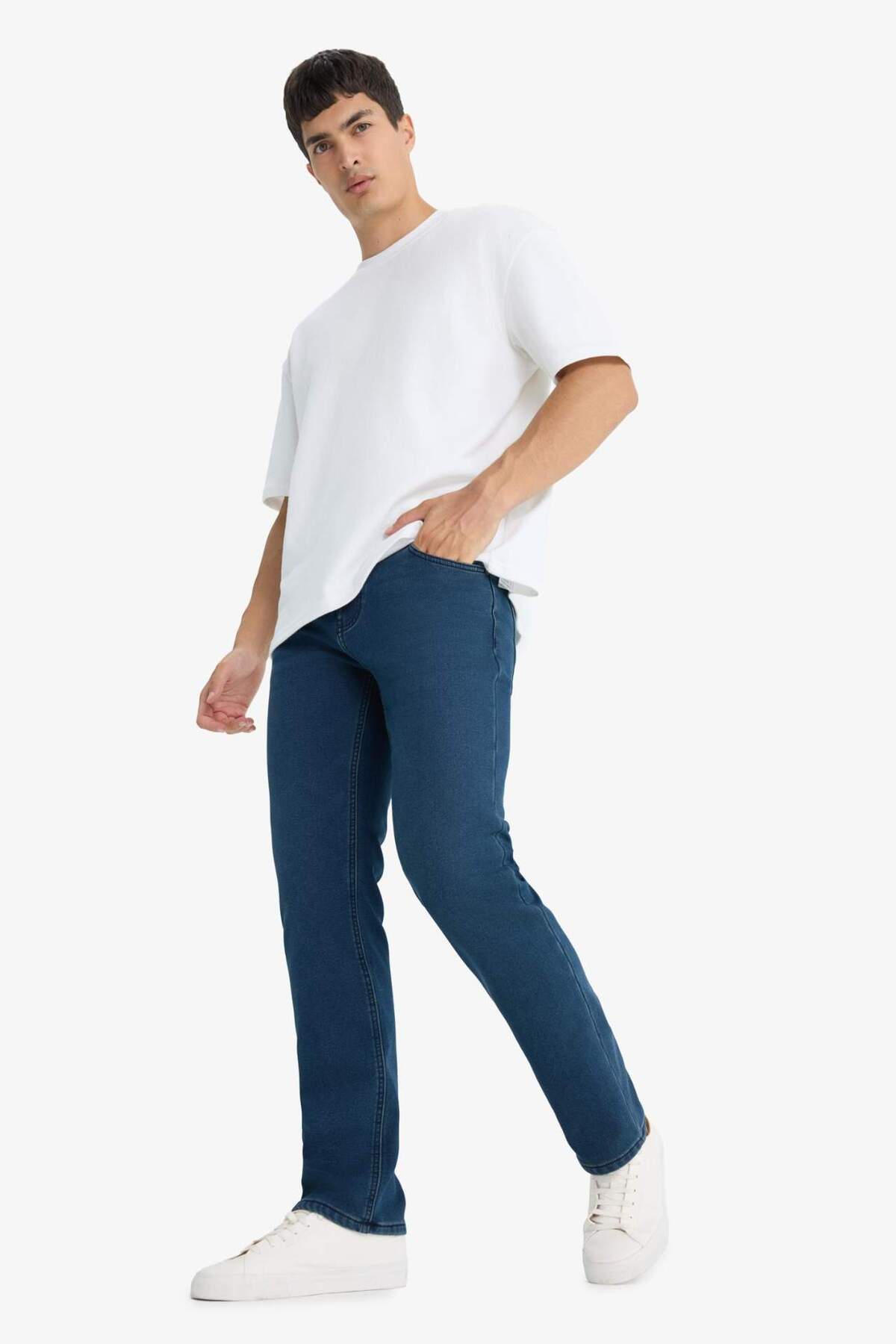 Defacto  Sergio Regular Fit Normal Kalıp Normal Bel Boru Paça Termal Polarlı Jean Pantolon Y0369AZ24WN - Görsel 3