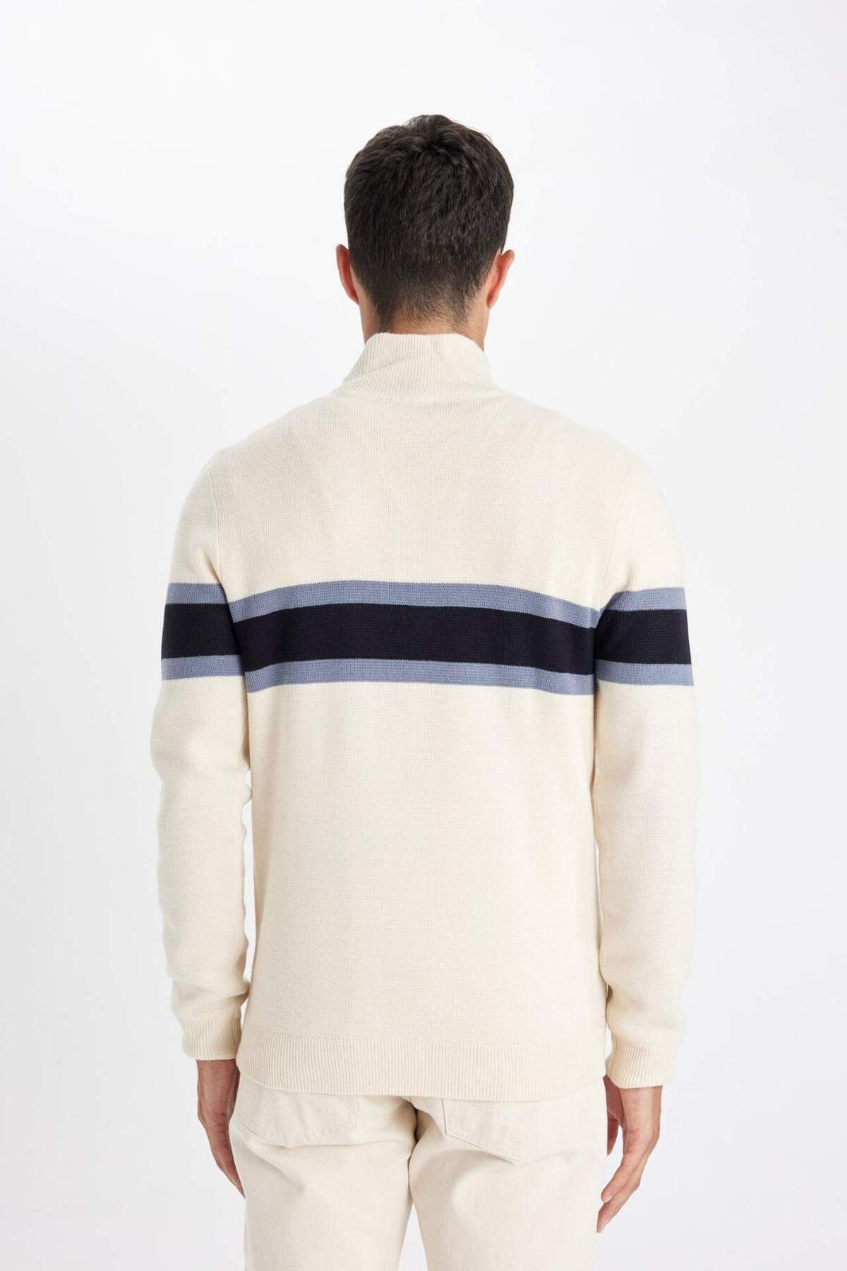 Defacto  Standart Fit Normal Kesim Dik Yaka Fermuarlı Çizgili Triko Kazak Y4193AZ24WN - Görsel 5