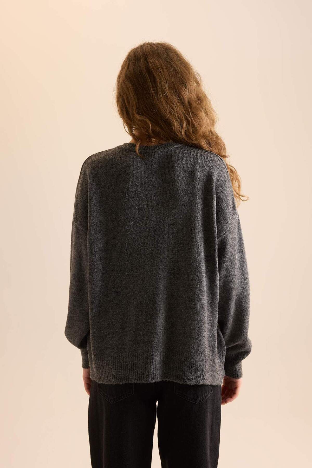 Defacto  Oversize Geniş Kalıp Düğmeli Yaka Triko Kazak D4913AXNS - Görsel 5