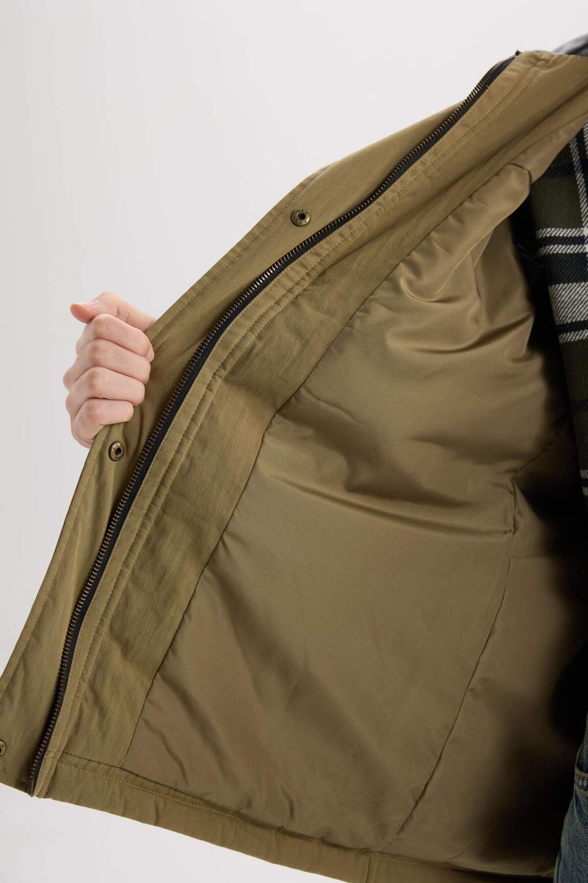 Defacto  Polo Yaka Mont Fermuar Çıtçıtlı Cepli Mevsimlik Pamuklu D6745AX24AU - Görsel 6