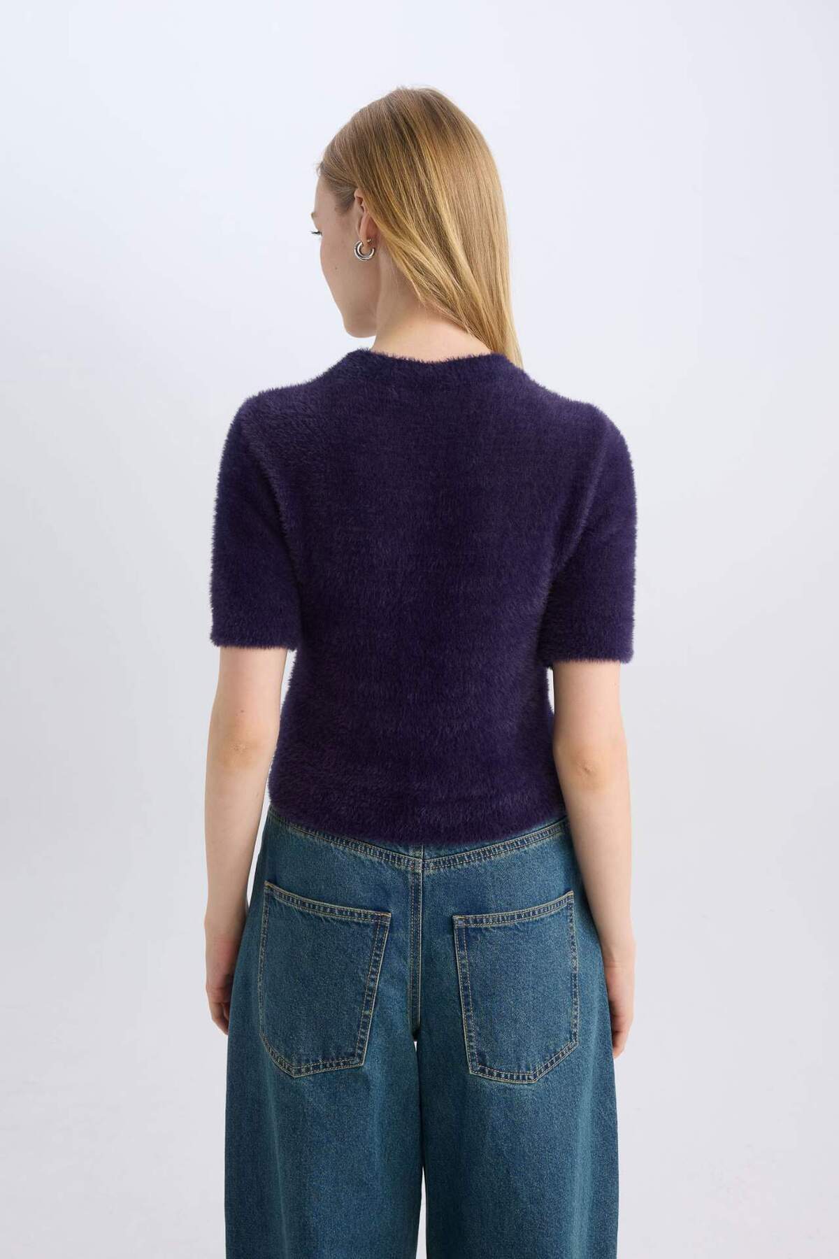 Defacto  Fitted Bisiklet Yaka Yıldız Baskılı Kısa Kollu Pelüş Triko Kazak C9158AX24WN - Görsel 5