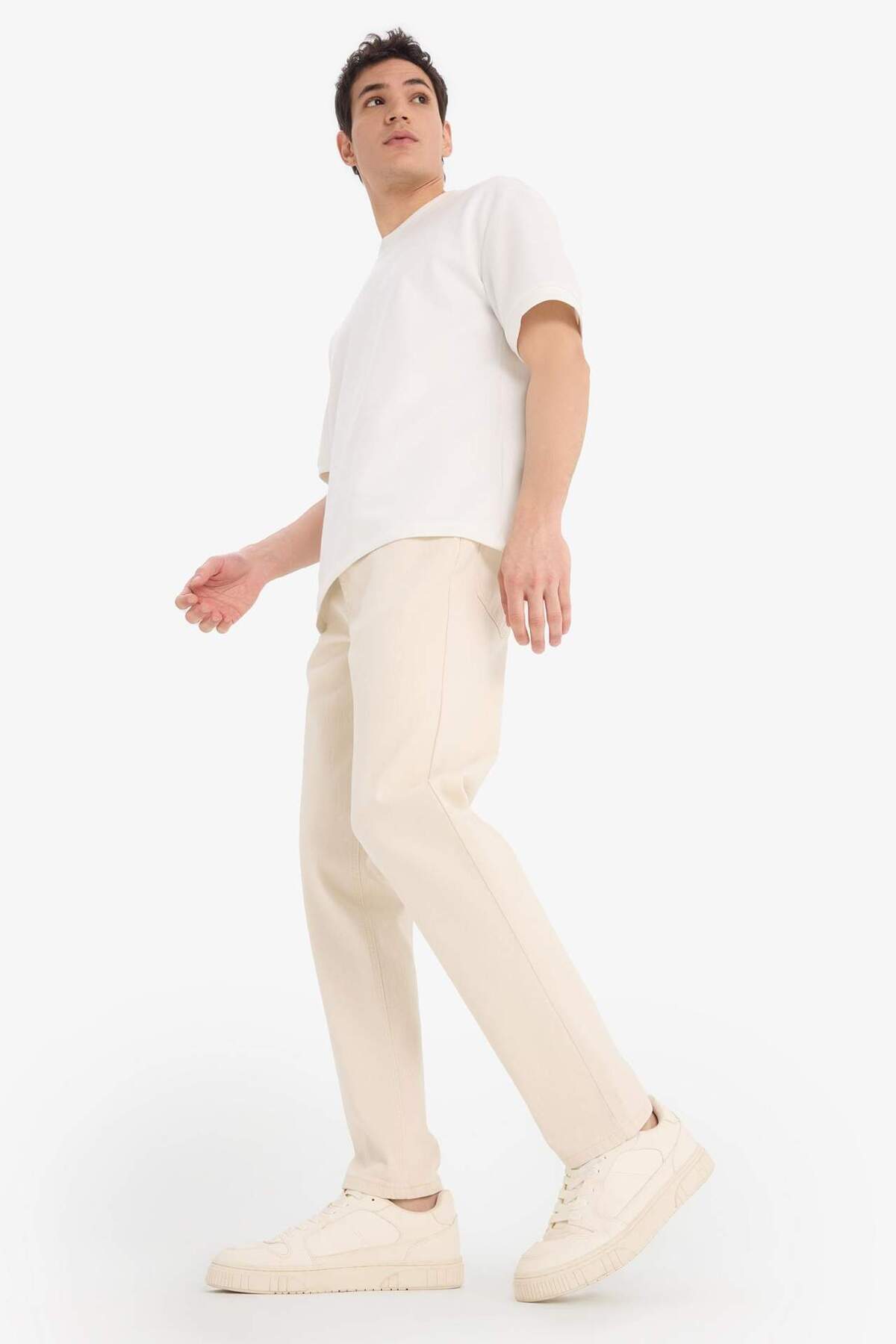 Defacto  Slim Tapered Fit Dar Kalıp Normal Bel Daralan Paça Jean Pantolon C9743AX24AU - Görsel 3