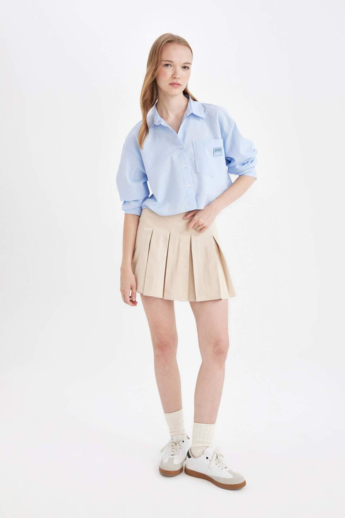 Defacto  Oversize Geniş Kalıp Basic Düz Cepli Oxford Uzun Kollu Crop Gömlek D4031AX24AU - Görsel 2