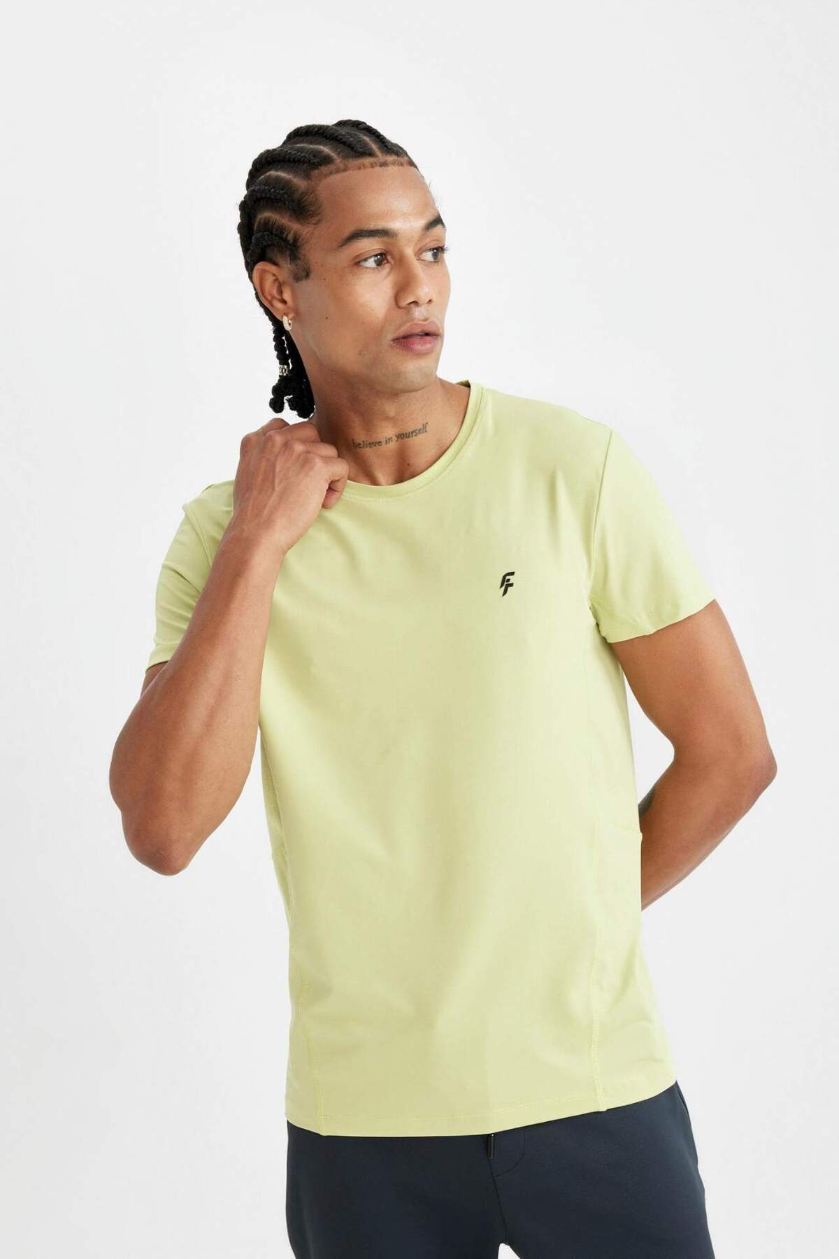 DeFacto Nefes Alabilir DeFactoFit Slim Fit Dar Kesim Bisiklet Yaka Sporcu Kısa Kollu Tişört C9183AX24AU görsel 6
