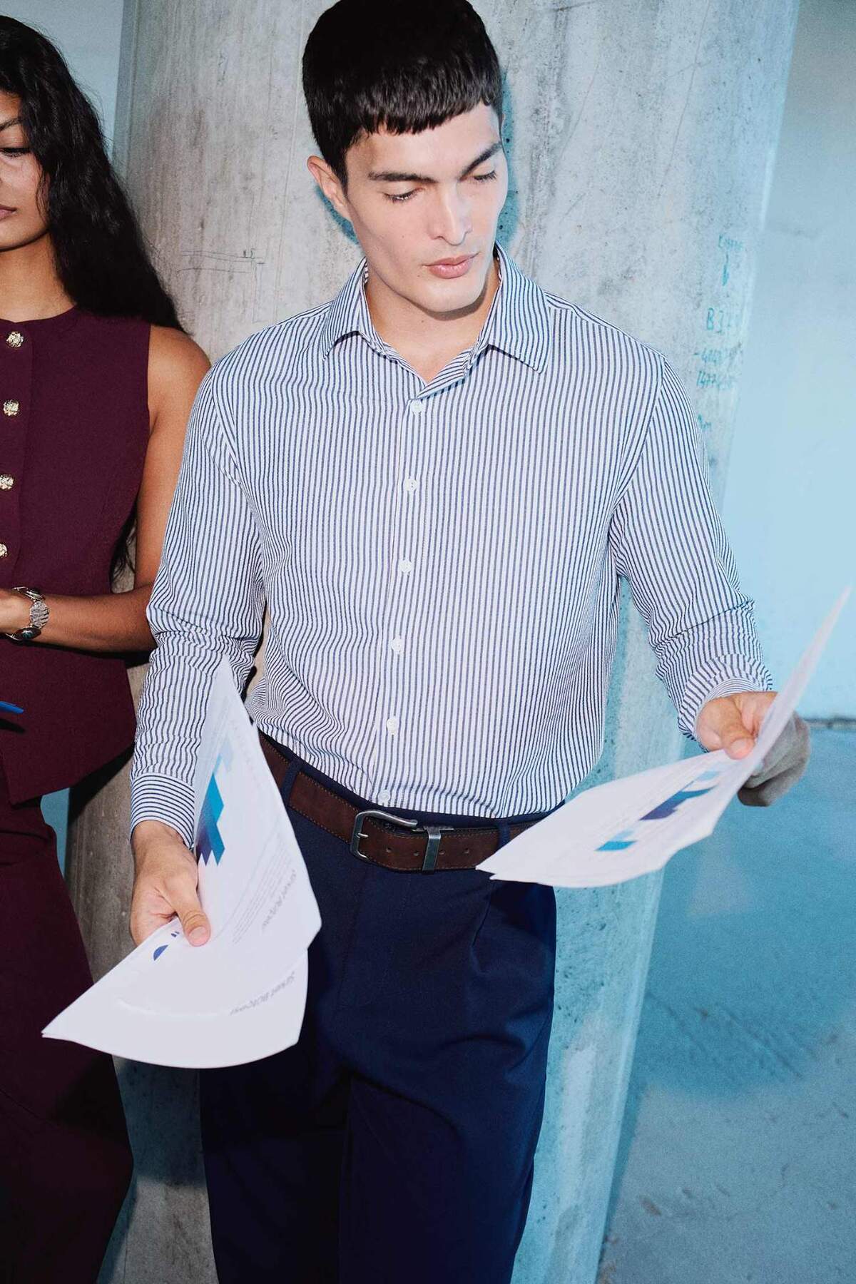 Defacto  Modern Fit Polo Yaka Çizgili Krinkıl Kumaş Gofre Desenli Uzun Kollu Gömlek D6003AX24AU