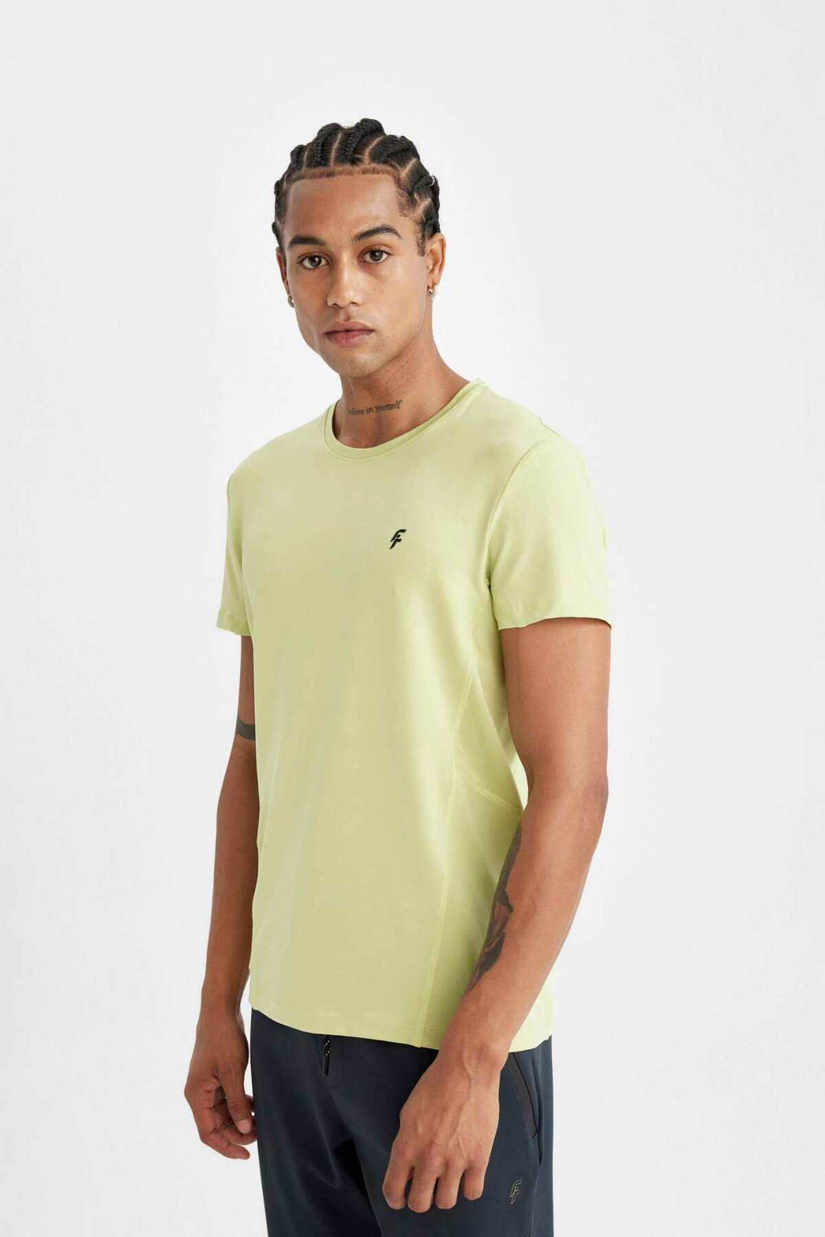 DeFacto Nefes Alabilir DeFactoFit Slim Fit Dar Kesim Bisiklet Yaka Sporcu Kısa Kollu Tişört C9183AX24AU görsel 7