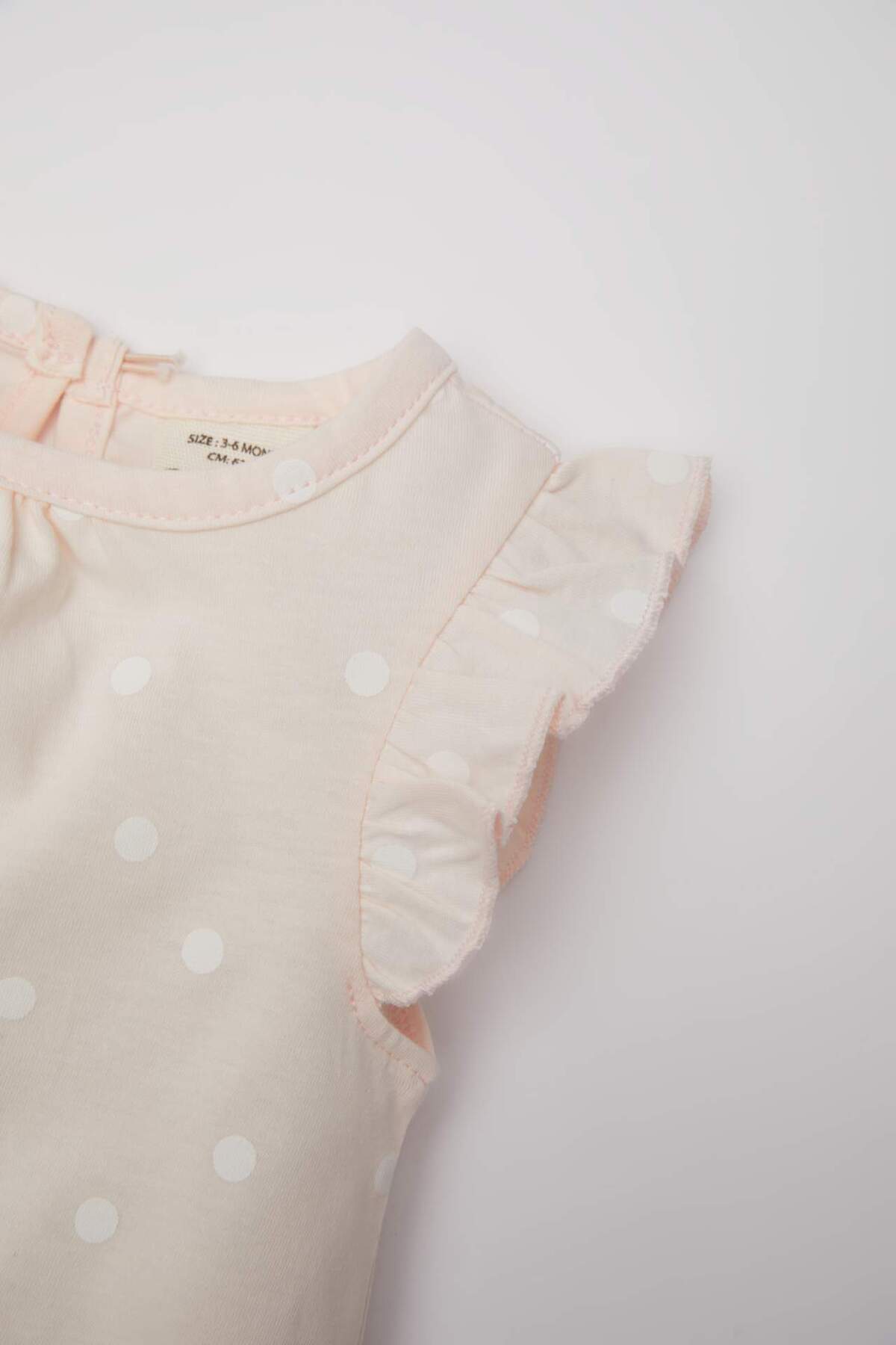 Defacto Kız Bebek Yeni Doğan Bisiklet Yaka Puantiye Penye Kısa Kollu Çıtçıtlı Body C4391A524SM fotoğrafı 3 (önizleme)