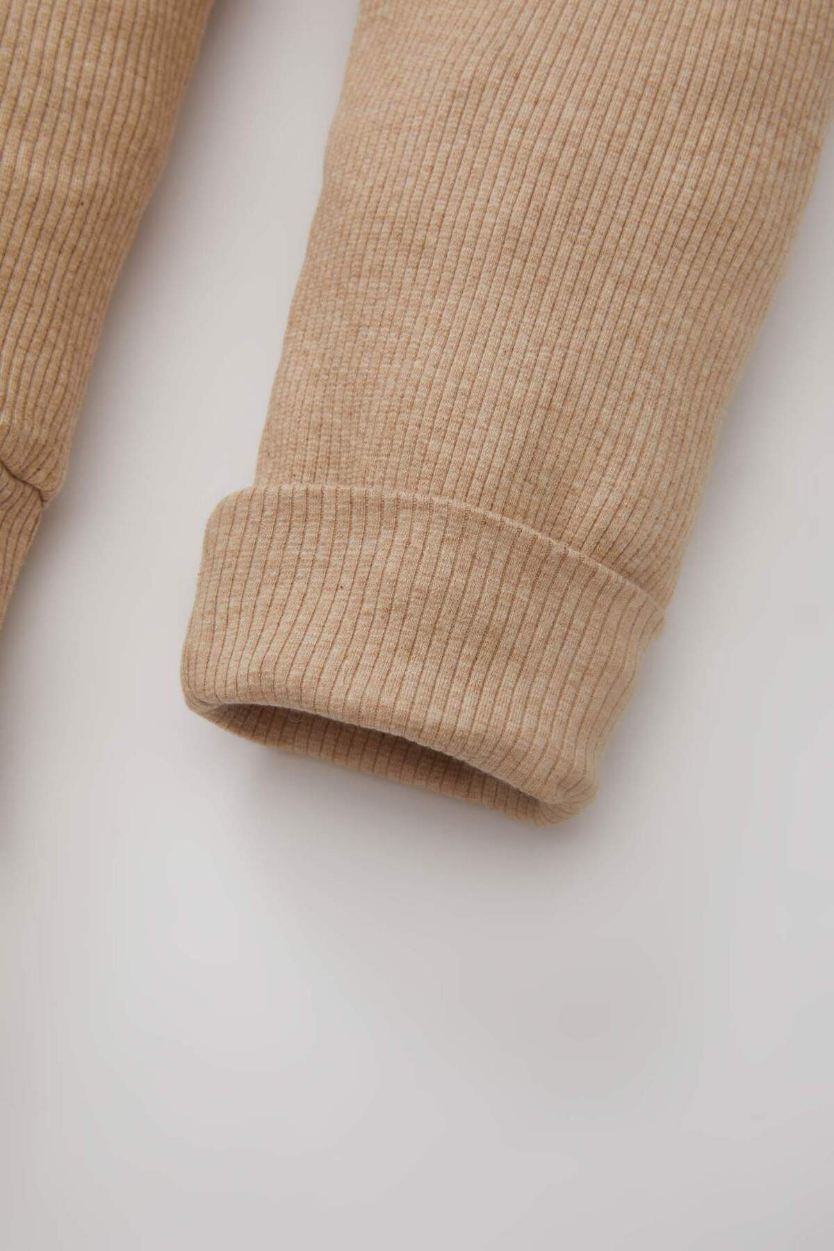 Defacto Erkek Bebek 3lü Takım Fitilli Kaşkorse Çıtçıtlı Kısa Kollu Body Alt Fular C5081A524SM fotoğrafı 7 (önizleme)