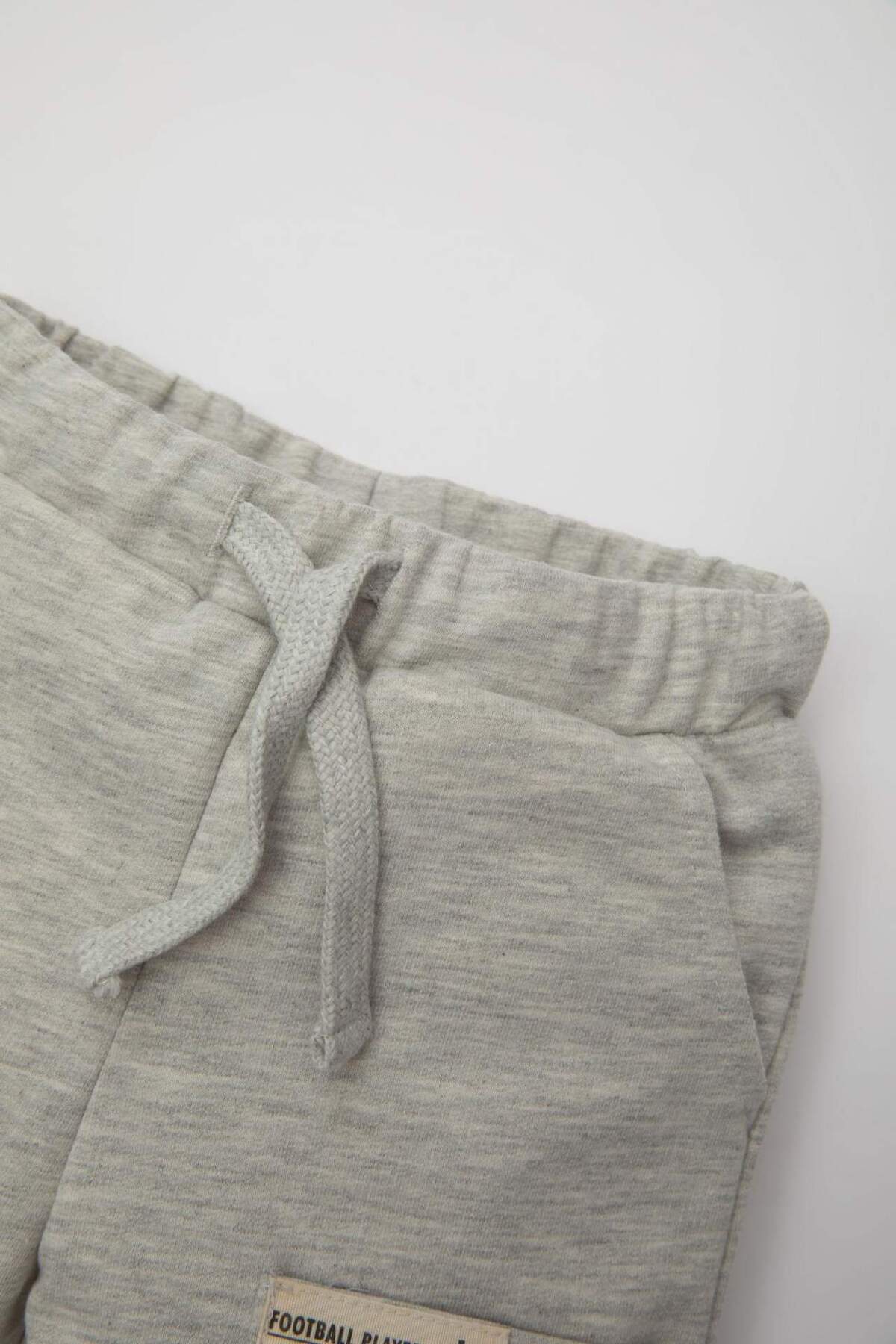 Defacto Etiket Baskılı Şort Erkek Bebek D1501A524SM fotoğrafı 4 (önizleme)